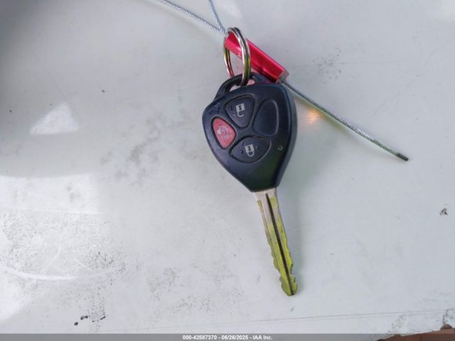 2007 TOYOTA RAV4 JTMBK31V475034373 Photo 10