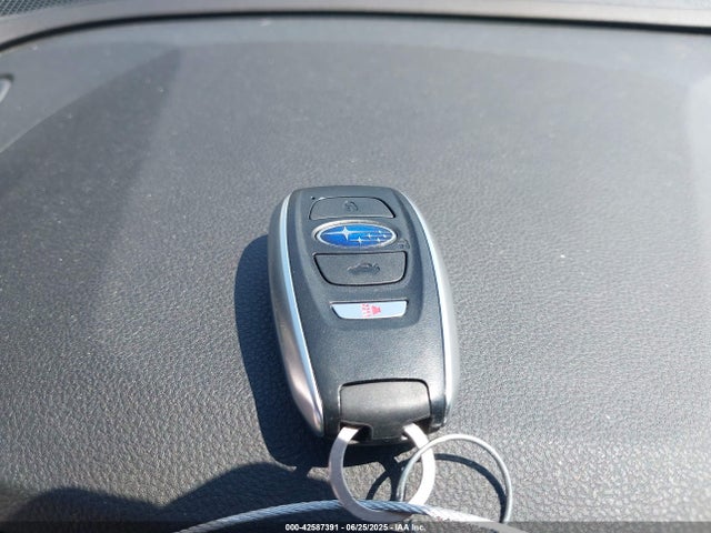 JF1GUHJC6R8285043 Subaru na