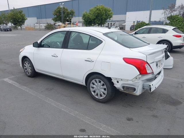 3N1CN7AP5JL881451 Nissan 2018