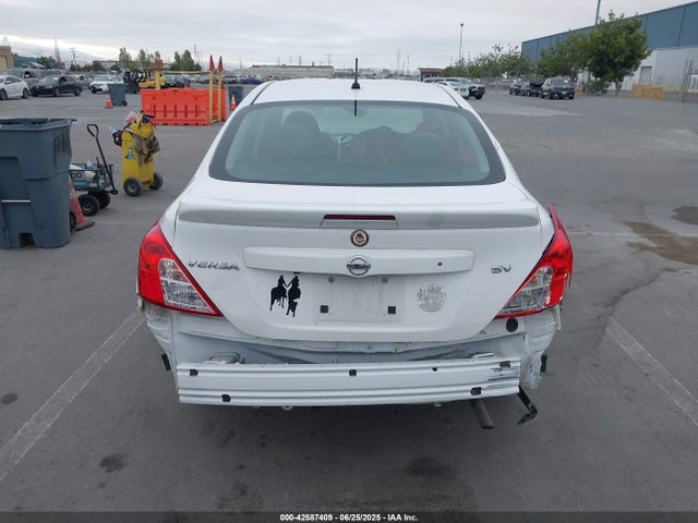 3N1CN7AP5JL881451 Nissan 2018