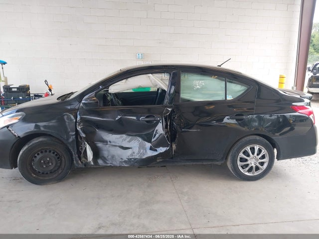 3N1CN7AP6HL822998 Nissan 2017