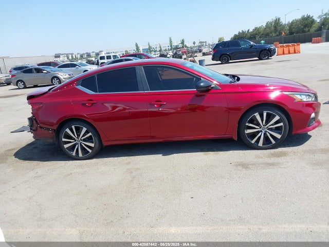 1N4BL4CV0KN306481 Nissan 2019