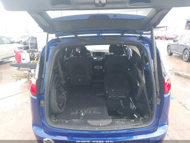 Chrysler 2019 2019 2C4RC1FG0KR581646 Image 17