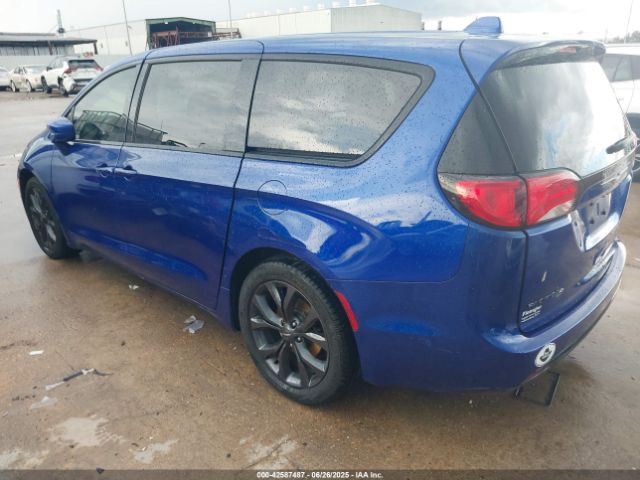 2019 CHRYSLER PACIFICA 2C4RC1FG0KR581646 Photo 2