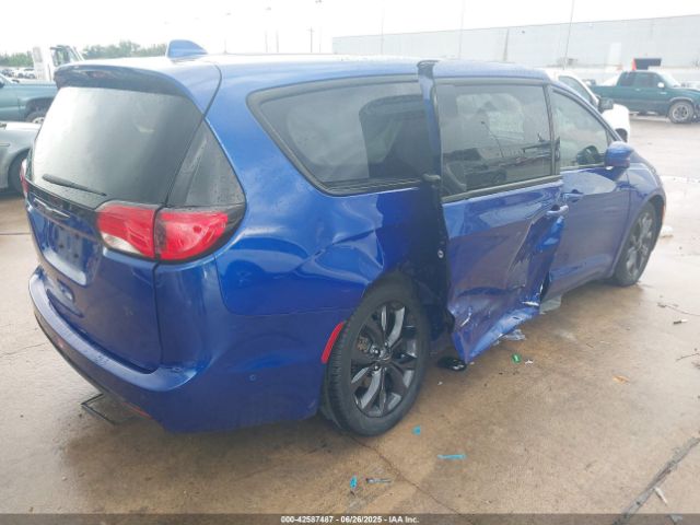 2019 CHRYSLER PACIFICA 2C4RC1FG0KR581646 Photo 3