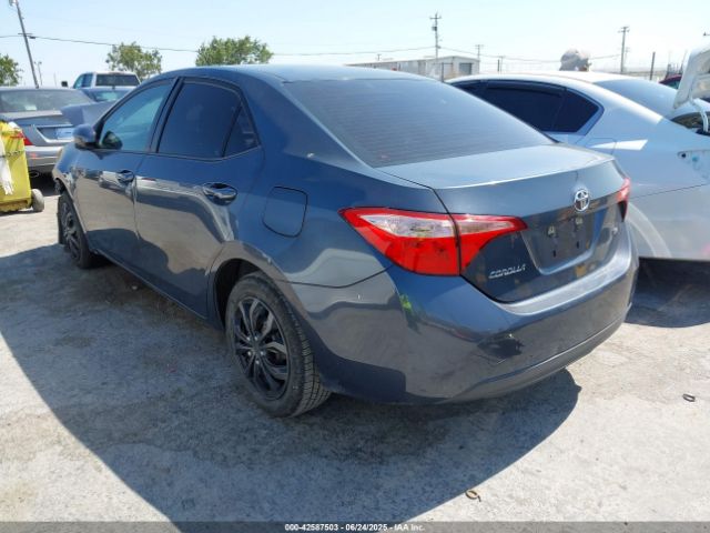 2018 TOYOTA COROLLA 5YFBURHE2JP826065 Photo 2