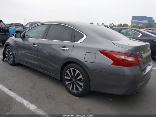 2018 NISSAN ALTIMA 1N4AL3AP9JC139655 Photo 2
