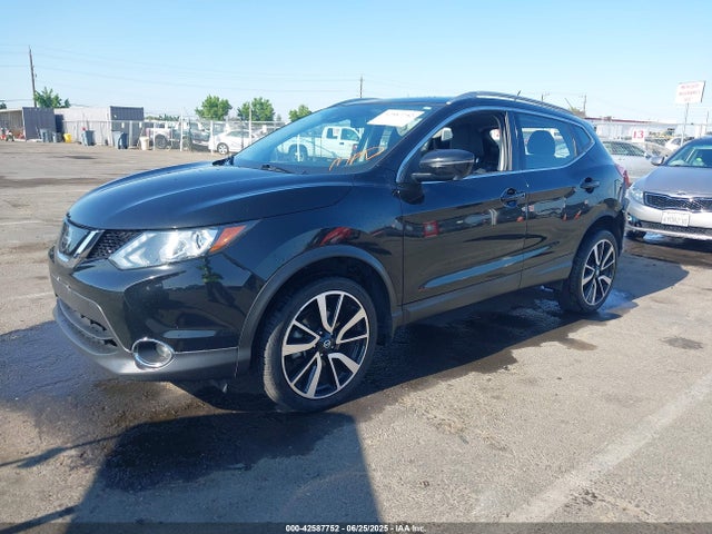 JN1BJ1CP3JW196022 Nissan 2018
