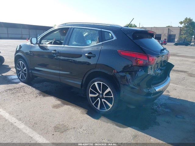 JN1BJ1CP3JW196022 Nissan 2018