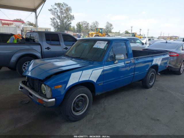 1981 TOYOTA PICKUP / CAB CHASSIS JT4RN44S0B0008677 Photo 1