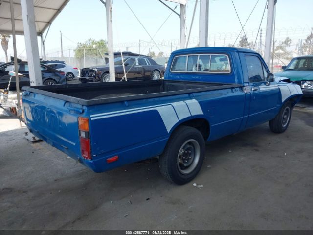 1981 TOYOTA PICKUP / CAB CHASSIS JT4RN44S0B0008677 Photo 3