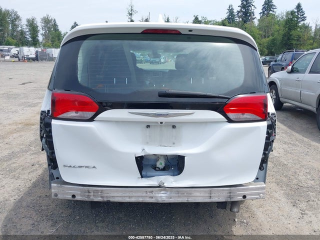 Chrysler 2017 2017 2C4RC1CG5HR505627 Image 17
