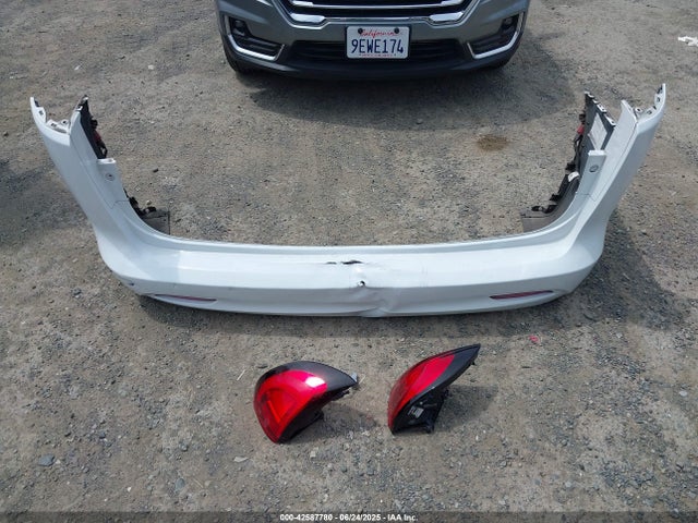 Chrysler 2017 2017 2C4RC1CG5HR505627 Image 12
