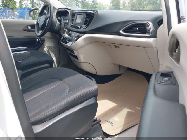 2017 CHRYSLER PACIFICA 2C4RC1CG5HR505627 Photo 4
