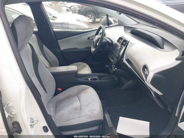 JTDKBRFU6G3015824 Toyota 2zr-fxe,1nm