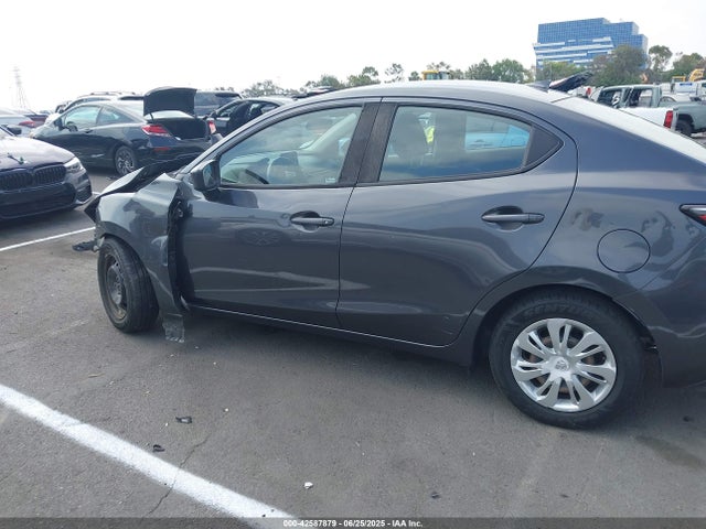 3MYDLBYV0KY522397 Toyota p5v