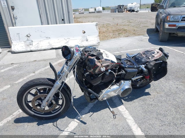 2016 HARLEY-DAVIDSON FXDL 1HD1GNM13GC329718 Photo 1