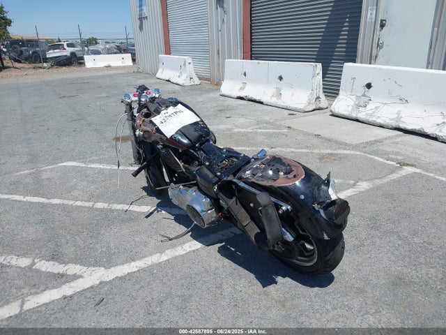 2016 HARLEY-DAVIDSON FXDL 1HD1GNM13GC329718 Photo 2