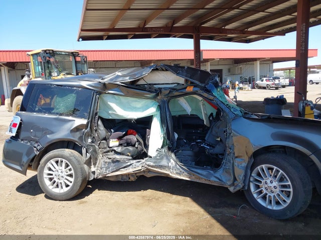 2FMGK5C80JBA16928 Ford FLEX SEL