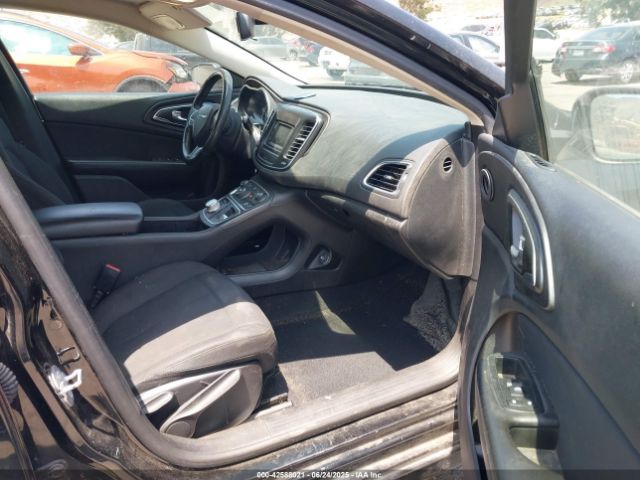 1C3CCCAB3GN131690 Chrysler 2016