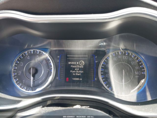1C3CCCAB3GN131690 Chrysler 2016