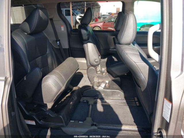 2017 TOYOTA SIENNA 5TDXZ3DC3HS822312 Photo 7
