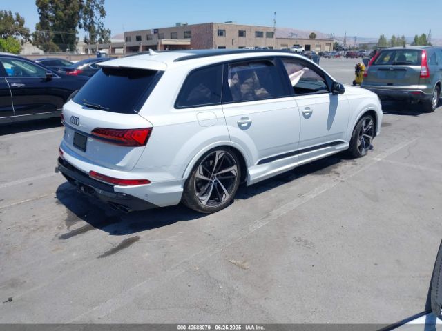 2024 AUDI SQ7 WA1VWBF75RD000516 Photo 3