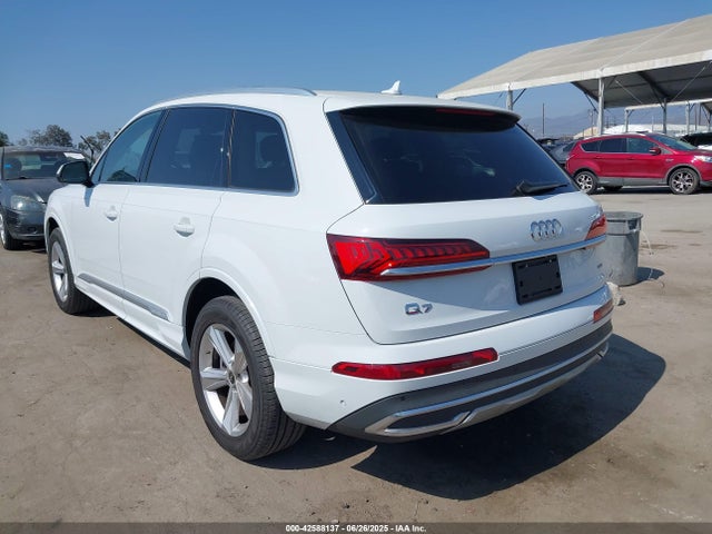 2023 AUDI Q7 WA1LCBF75PD009133 Photo 2