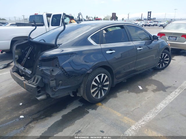 1N4AL3AP9JC179301 Nissan 2018