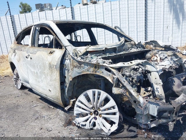 Mercedes-Benz m270 2019 WDDSJ4EB3KN728091 Image 17