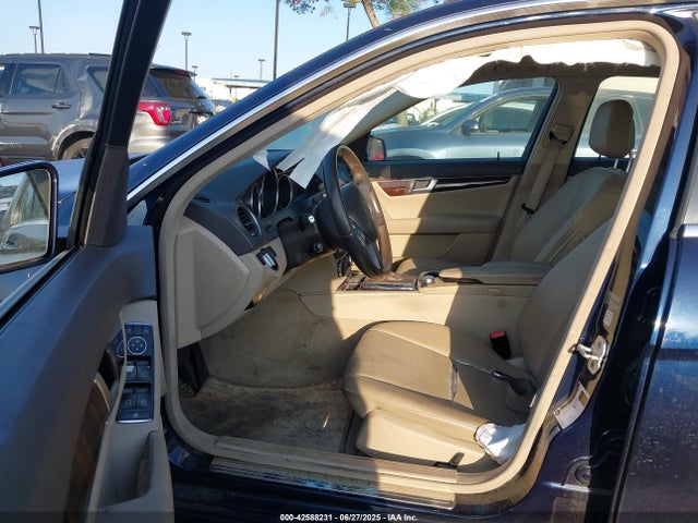 WDDGF4HB2EA965315 Mercedes-Benz 2014
