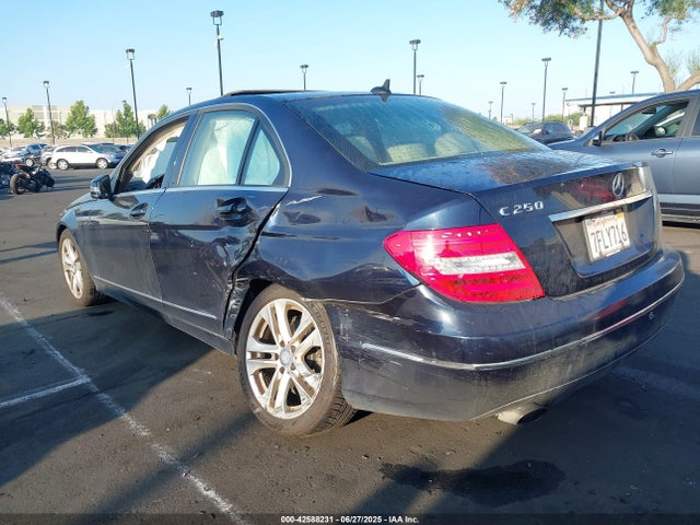 WDDGF4HB2EA965315 Mercedes-Benz 2014