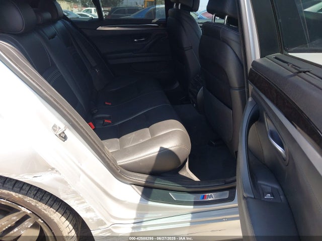 WBAKN9C52GD962015 BMW 2016