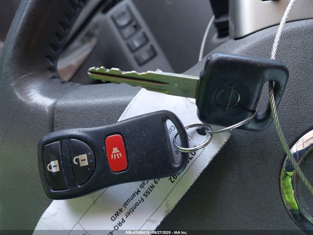 1N6AD0EV9KN870393 Nissan 2019