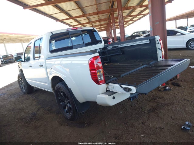 1N6AD0EV9KN870393 Nissan 2019