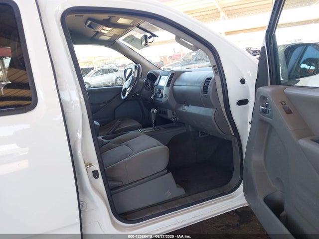 1N6AD0EV9KN870393 Nissan 2019