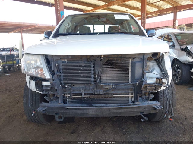 1N6AD0EV9KN870393 Nissan 2019