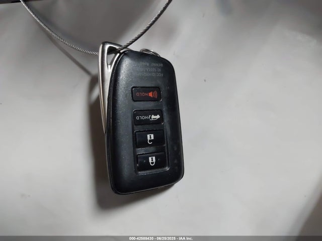 Lexus 2017 2017 2T2ZZMCA9HC047114 Image 11