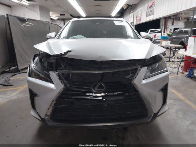 Lexus 2017 2017 2T2ZZMCA9HC047114 Image 12