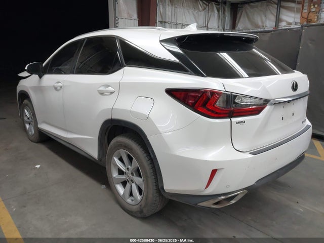 Lexus 2017 2017 2T2ZZMCA9HC047114 Image 3