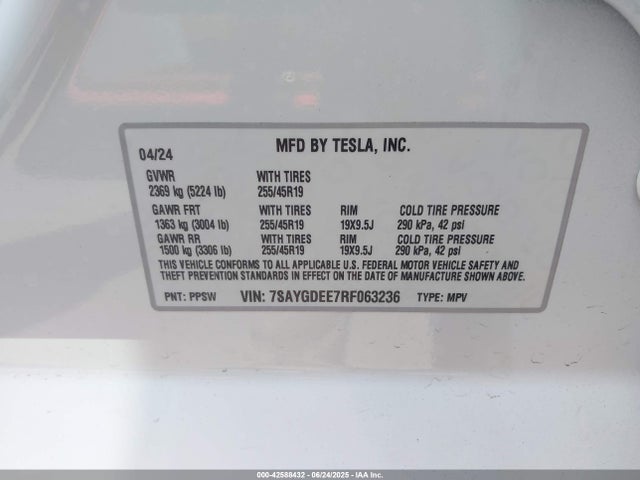 2024 TESLA MODEL Y 7SAYGDEE7RF063236 Photo 8