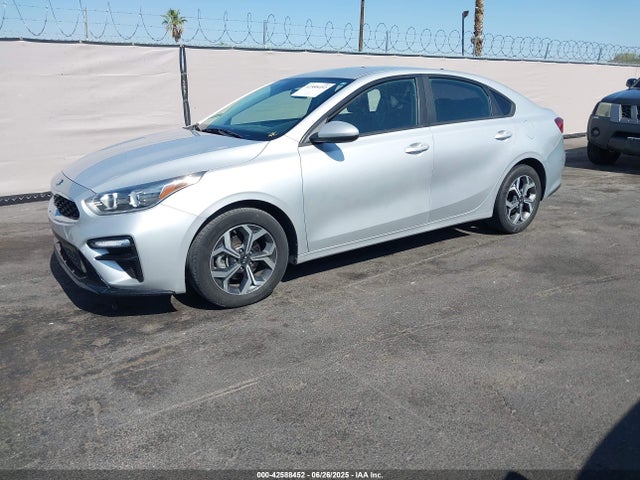 KIA mpi nu 2021 3KPF24AD8ME316708 Image 2