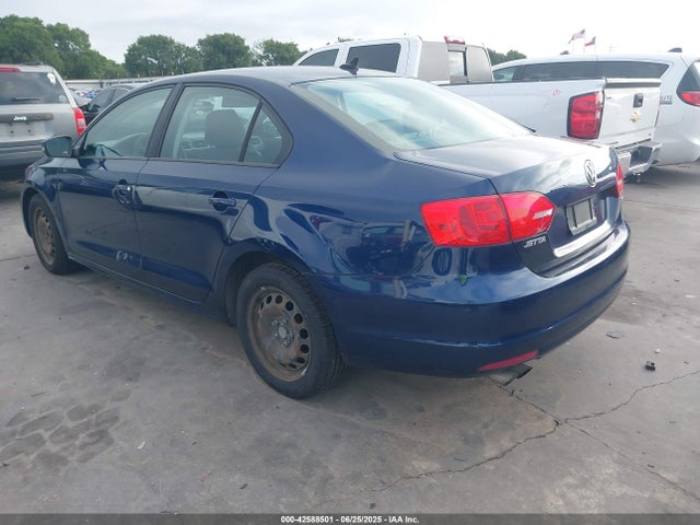 3VWD17AJ5EM369548 Volkswagen Jetta