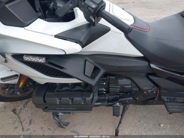 2022 HONDA GL1800 JH2SC7940NK400450 Photo 8