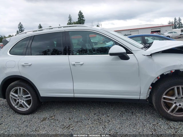 Porsche Cayenne 2016 WP1AA2A22GKA14900 Image 14