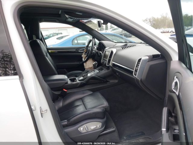 2016 PORSCHE CAYENNE WP1AA2A22GKA14900 Photo 4
