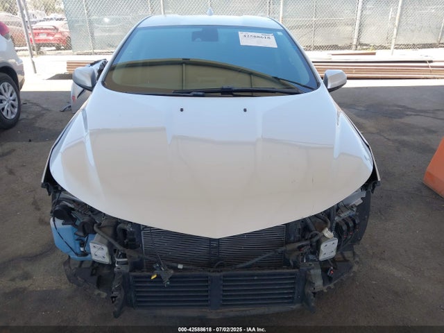 1G1RD6S54JU136321 Chevrolet l3a - direct injection, variable valve timing, hybrid, gen 1
