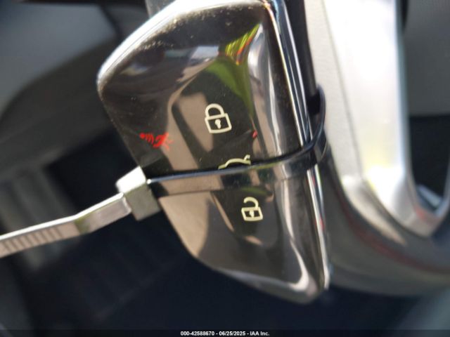 2021 VOLKSWAGEN ID.4 WVGTMPE28MP028156 Photo 10