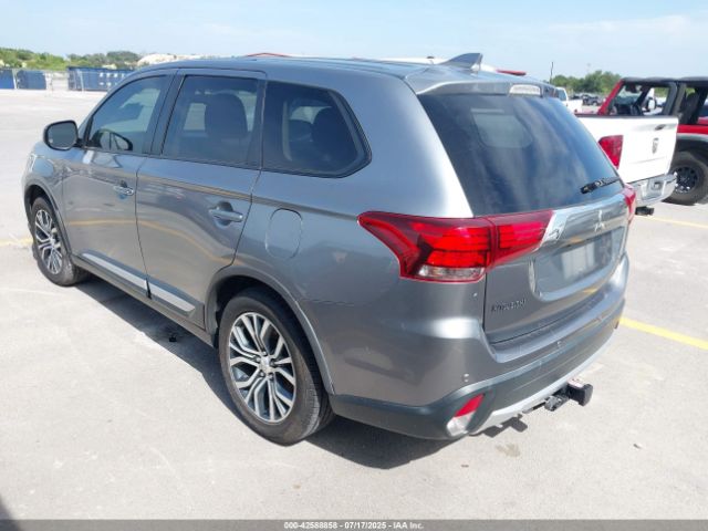 2017 MITSUBISHI OUTLANDER JA4AD2A36HZ042915 Photo 2