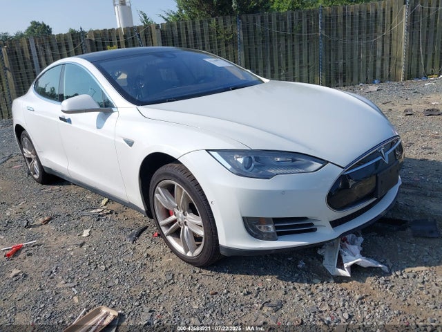 2015 TESLA MODEL S 5YJSA4H29FFP79735 Photo 0